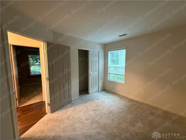 3433 Surry Ridge Way, Dayton, OH 45424