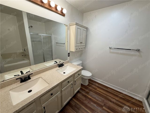 3433 Surry Ridge Way, Dayton, OH 45424