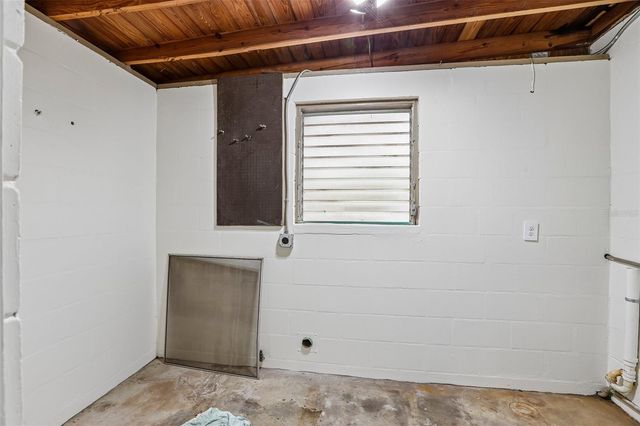 2002 E IDLEWILD AVENUE, Tampa, FL 33610