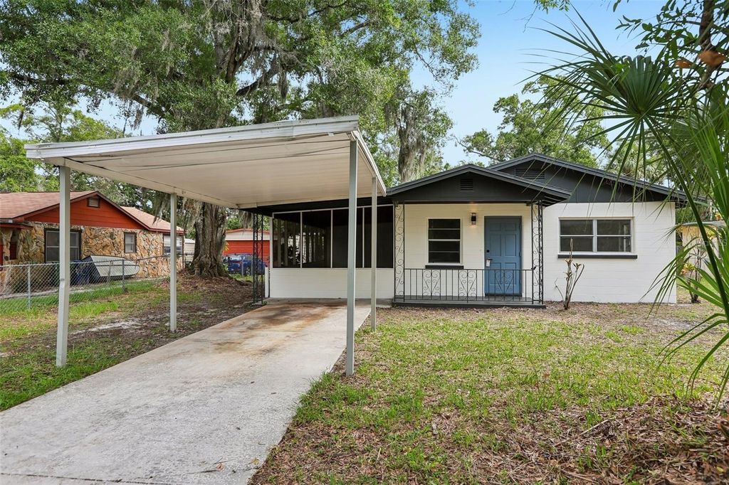 2002 E IDLEWILD AVENUE, Tampa, FL 33610