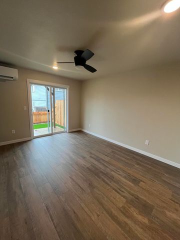 7859 28th Street, White City, OR 97503