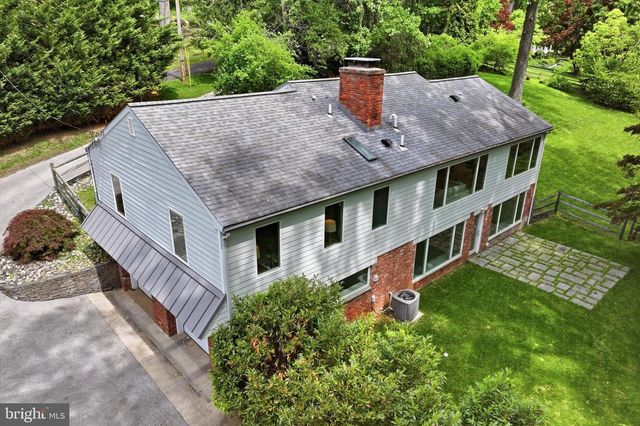 695 KNOX RD, Wayne, PA 19087