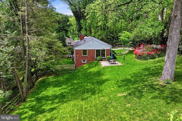 695 KNOX RD, Wayne, PA 19087