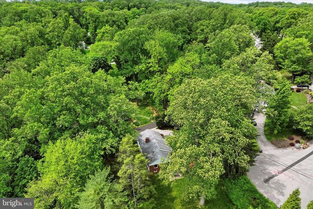 695 KNOX RD, Wayne, PA 19087