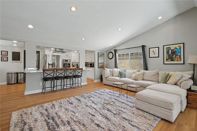 5706 Comanche, Woodland Hills, CA 91367