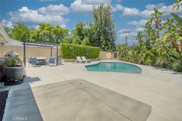 5706 Comanche, Woodland Hills, CA 91367