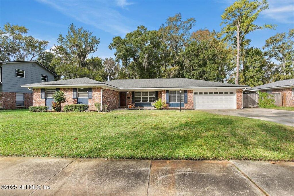 8408 BRIERWOOD Road, Jacksonville, FL 32217