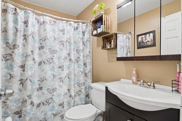 3350 Pearl Drive, Monroe, MI 48162