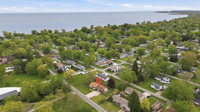 3350 Pearl Drive, Monroe, MI 48162
