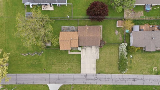 3350 Pearl Drive, Monroe, MI 48162