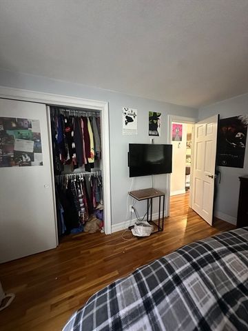 365 Faneuil Street 8, Boston, MA 02135