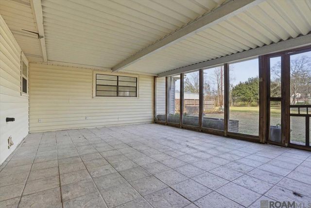 3757 Sessions Dr, Baton Rouge, LA 70816