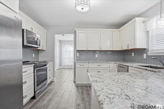 3757 Sessions Dr, Baton Rouge, LA 70816