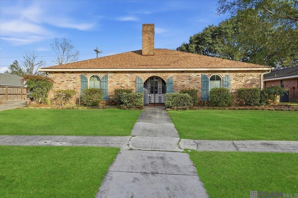 3757 Sessions Dr, Baton Rouge, LA 70816