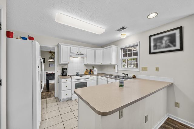 1213 Aldridge Way, Lexington, KY 40515