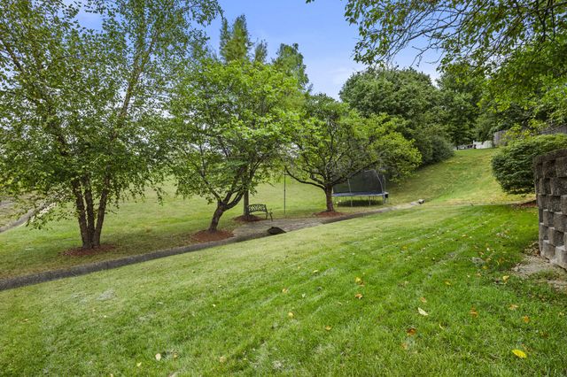 1213 Aldridge Way, Lexington, KY 40515
