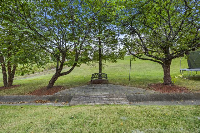1213 Aldridge Way, Lexington, KY 40515