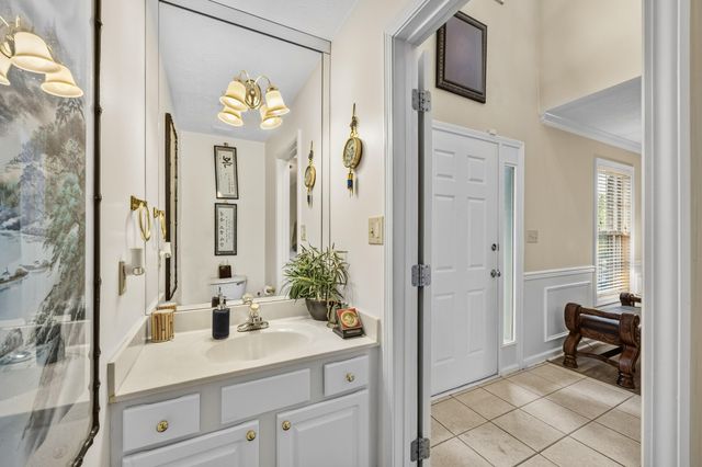 1213 Aldridge Way, Lexington, KY 40515