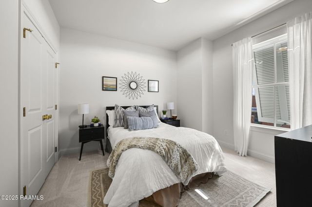 411 Bozeman Trail, Scott, LA 70583