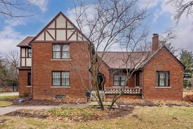 1421 42nd Avenue, Rock Island, IL 61201