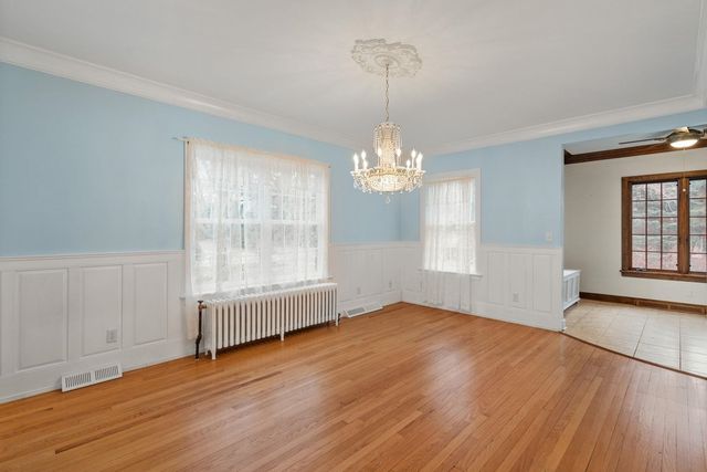 1421 42nd Avenue, Rock Island, IL 61201