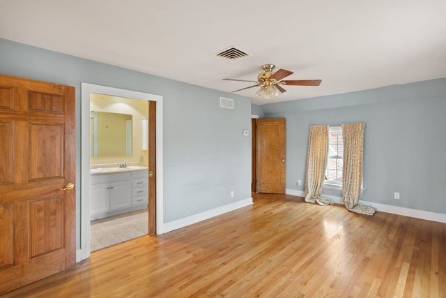 1421 42nd Avenue, Rock Island, IL 61201