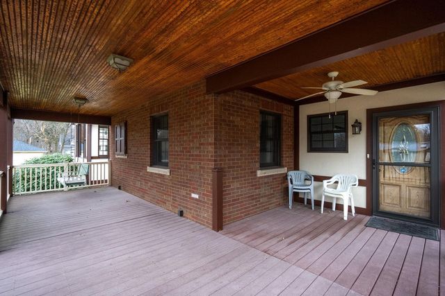 1421 42nd Avenue, Rock Island, IL 61201