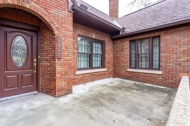 1421 42nd Avenue, Rock Island, IL 61201