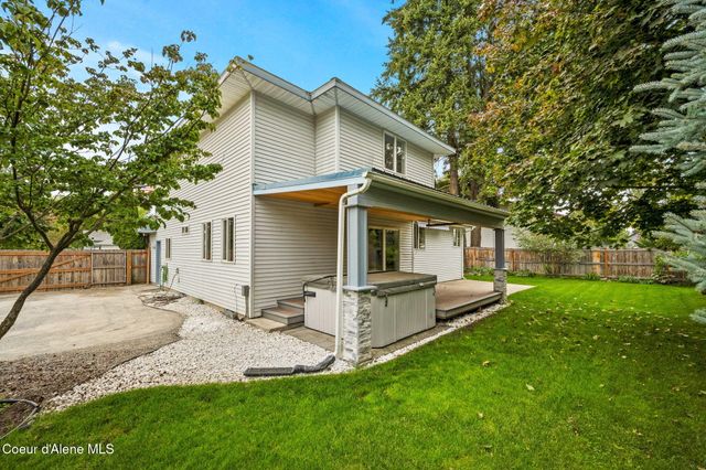 821 W Cheyenne AVE, Hayden, ID 83835