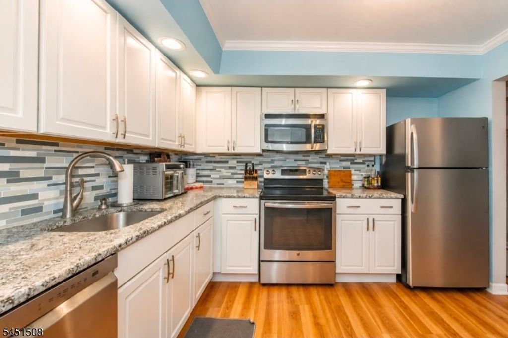 4 B-C Foxwood Dr C, Morris Plains Boro, NJ 07950 — photo 4