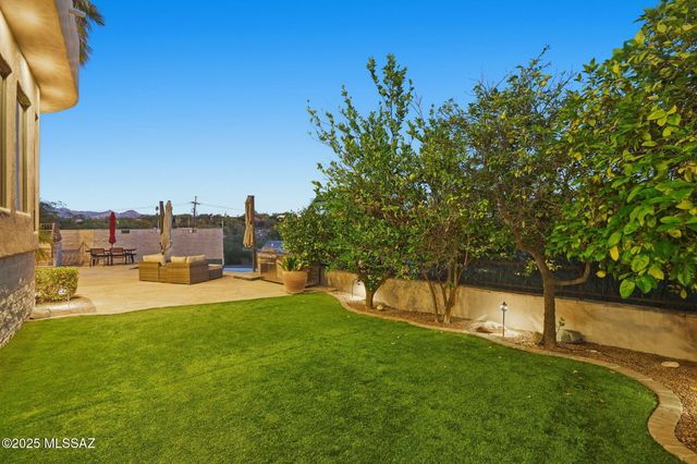 5171 N Hacienda Del Sol Road, Tucson, AZ 85718