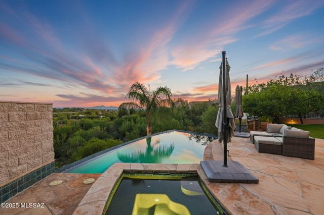 5171 N Hacienda Del Sol Road, Tucson, AZ 85718