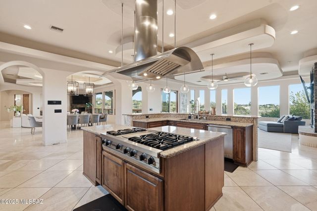 5171 N Hacienda Del Sol Road, Tucson, AZ 85718