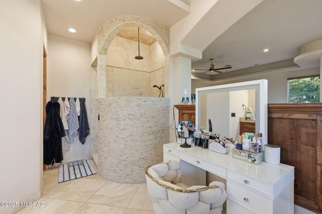 5171 N Hacienda Del Sol Road, Tucson, AZ 85718