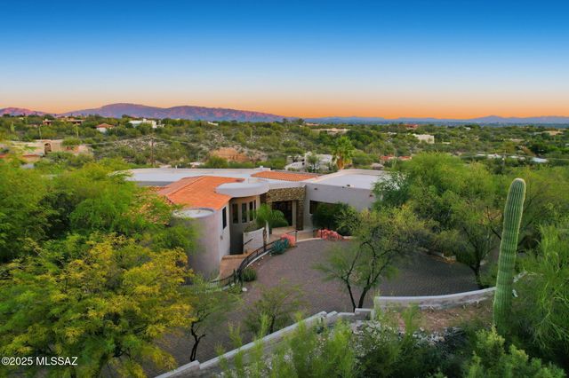 5171 N Hacienda Del Sol Road, Tucson, AZ 85718