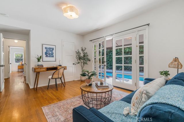 13032 Hesby, Sherman Oaks, CA 91423