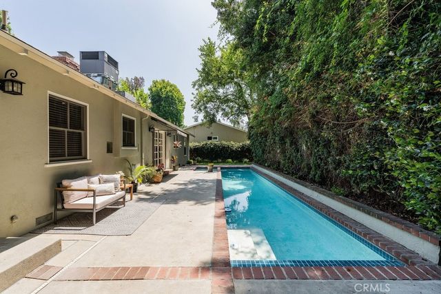 13032 Hesby, Sherman Oaks, CA 91423