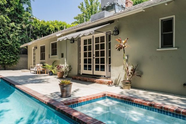 13032 Hesby, Sherman Oaks, CA 91423