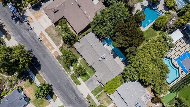 13032 Hesby, Sherman Oaks, CA 91423