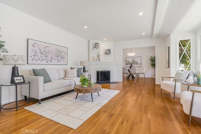 13032 Hesby, Sherman Oaks, CA 91423