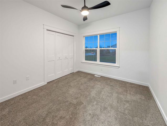 2040 SW Cascade Falls Drive, Ankeny, IA 50023