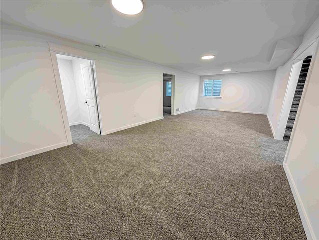 2040 SW Cascade Falls Drive, Ankeny, IA 50023