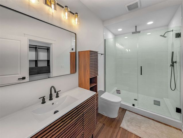 2040 SW Cascade Falls Drive, Ankeny, IA 50023