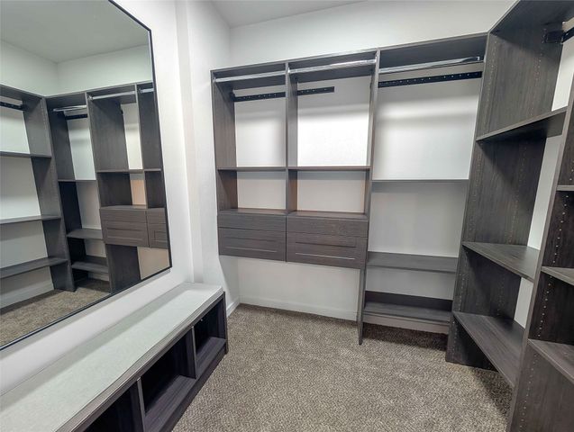 2040 SW Cascade Falls Drive, Ankeny, IA 50023