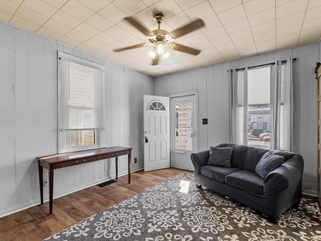 3215 Forest Avenue, Evansville, IN 47712