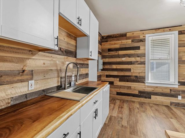 3215 Forest Avenue, Evansville, IN 47712