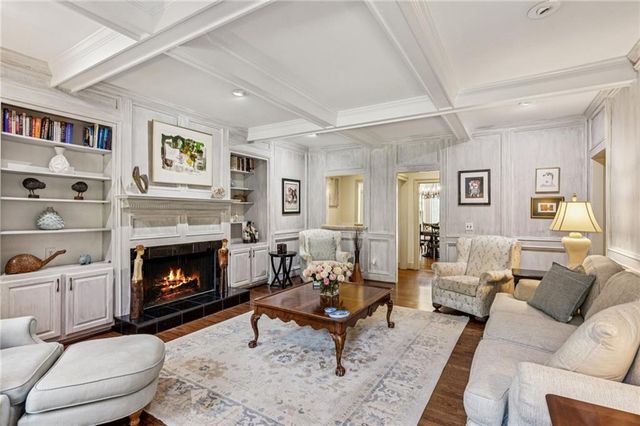 5460 E Idlewood Lane, Atlanta, GA 30327