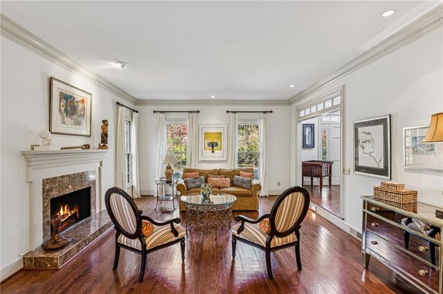 5460 E Idlewood Lane, Atlanta, GA 30327