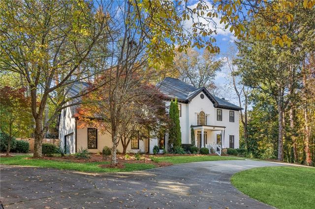 5460 E Idlewood Lane, Atlanta, GA 30327