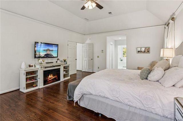 5460 E Idlewood Lane, Atlanta, GA 30327